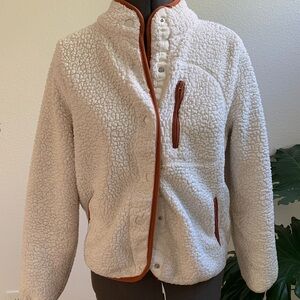 Universal Threads Cozy Cream Sherpa Jacket with Brown Accents